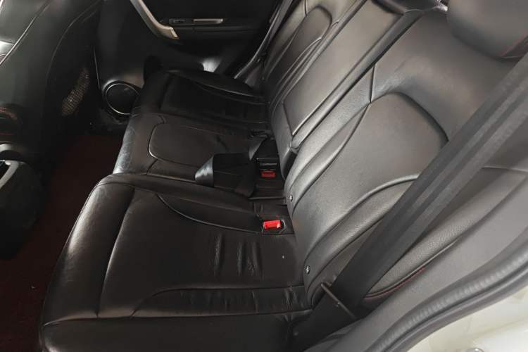 Used Haval H6 2014 Sport Version 1.5T Manual Two-Wheel Drive Elite Edition Left Rear Seat