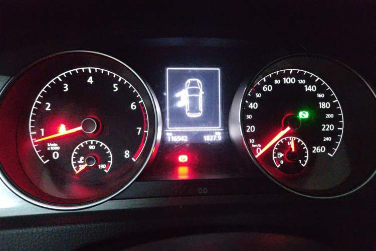 Used Volkswagen Golf 2014 1.4TSI Automatic Comfort Model Instrument Cluster