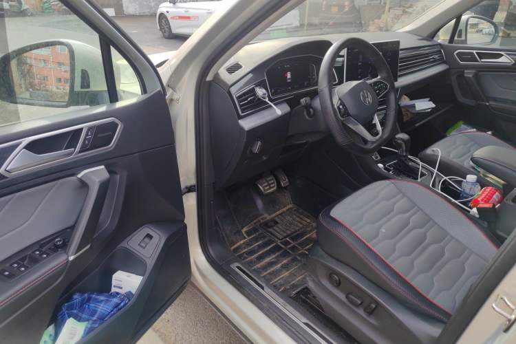 Used Volkswagen Tiguan L 2022 330TSI Automatic Two-Wheel Drive R-Line Flagship Edition