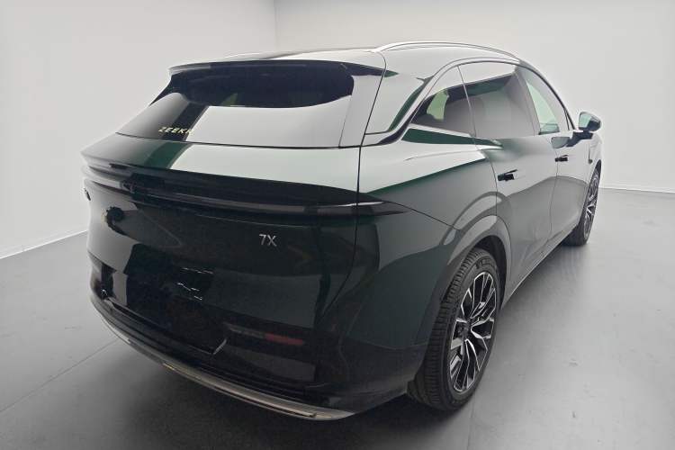 Used Zeekr 7X 2025 100 kWh Long-Range Rear-Wheel Drive with Intelligent Driving Features