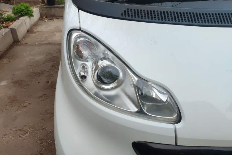 Used smart fortwo 2012 1.0 MHD Hardtop Standard Edition Right Front Headlight