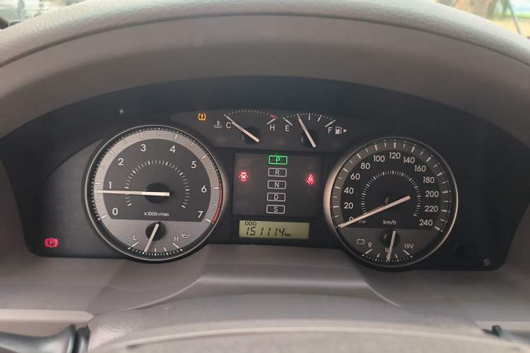 Used Toyota Land Cruiser 2015 4.0L V6 Middle East Low-Trim Version Instrument Cluster