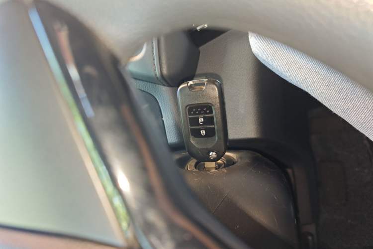 Used Honda Vezel 2019 220 TURBO CVT Elite Edition China VI Vehicle Key