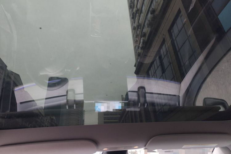 Used Tesla Model Y 2024 Rear-Wheel-Drive Version Headliner