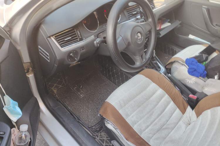 Used Volkswagen Bora 2013 1.6L Automatic Fashion Model Driver Seat