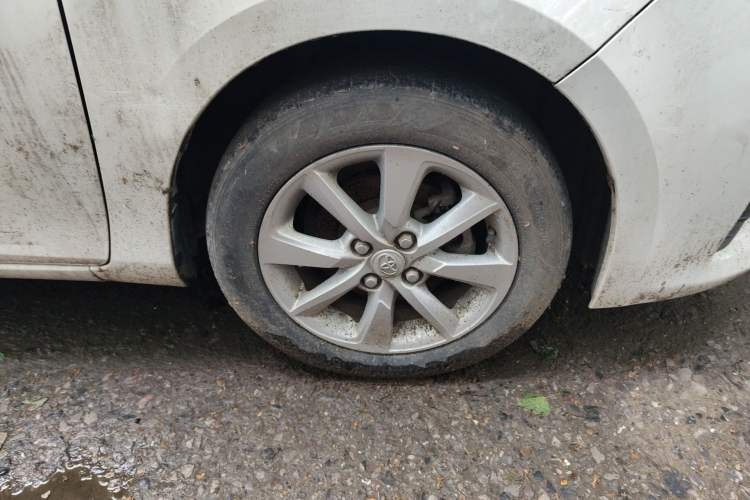 Used Toyota YARiS L Zhi Xuan 2014 1.5G Automatic Xuan Dong Edition
