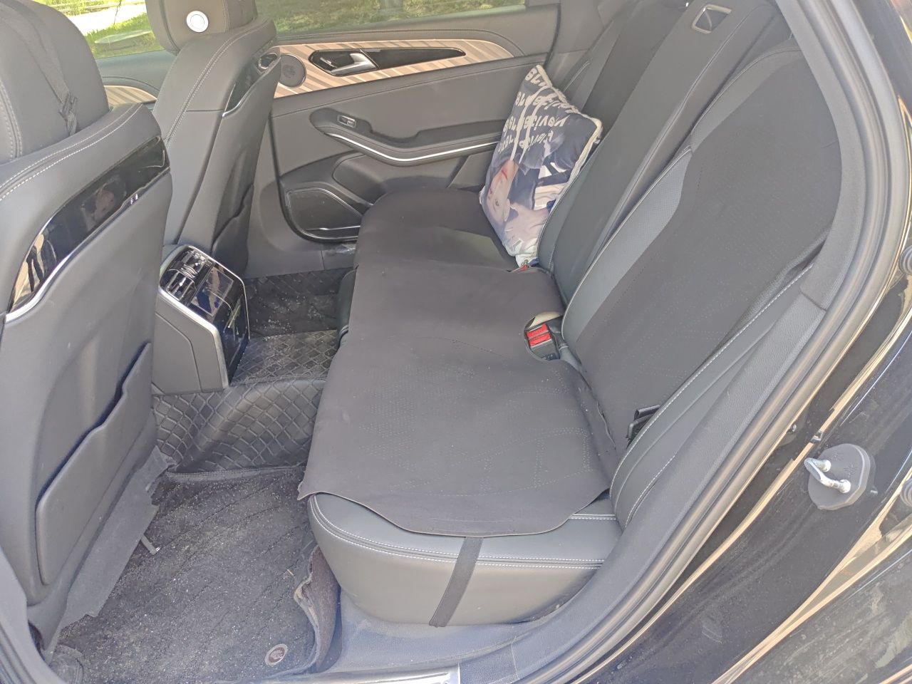 Hongqi H9 2022 2.0T Smart Connect Flagship Edition - Chinese Trim Xiang — снимка 17