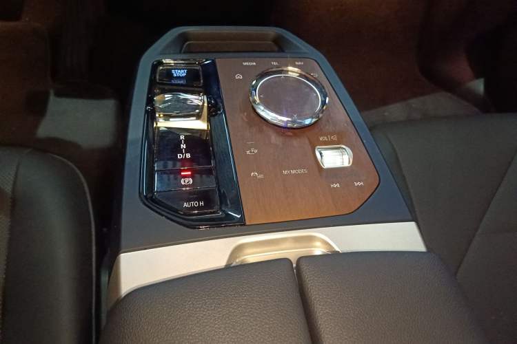 Used BMW iX 2023 Updated xDrive40
