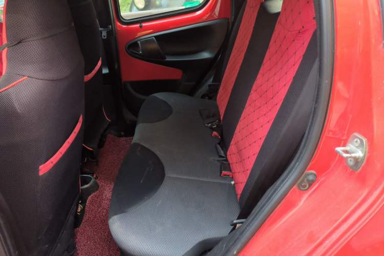 Used BYD F0 2013 1.0L AMT Joyful Cool Model