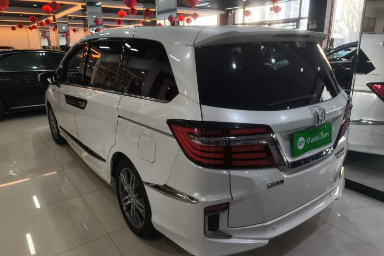 Used Honda Elysion 2019 2.0L Hybrid Luxury Edition
