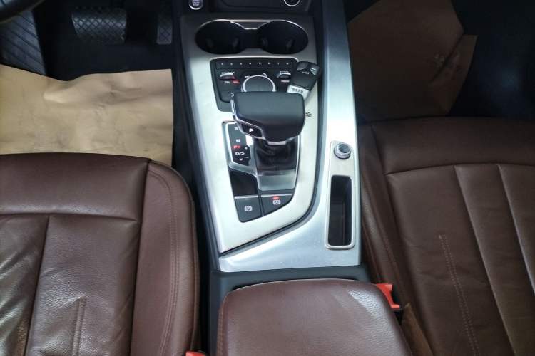 Used Audi A4L 2017 40 TFSI Style Edition
