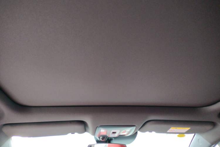 Used CHANGAN UNI-T 2020 1.5T Prestige Version