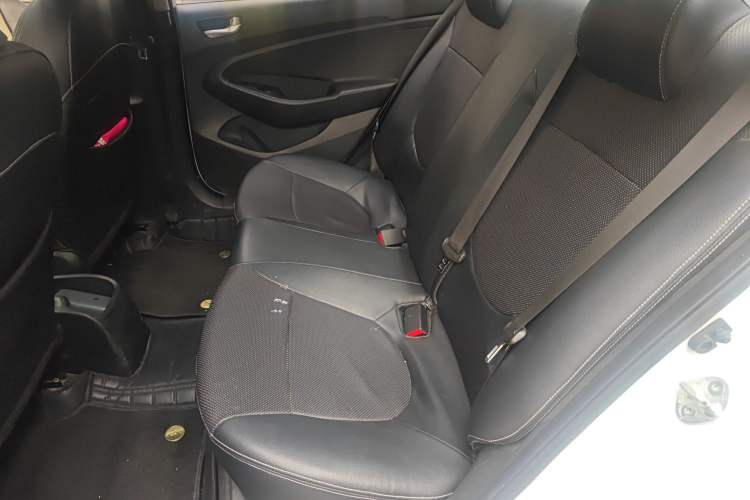 Used Hyundai Verna (older generation) 2020 1.4L Manual GL Refreshed Edition
