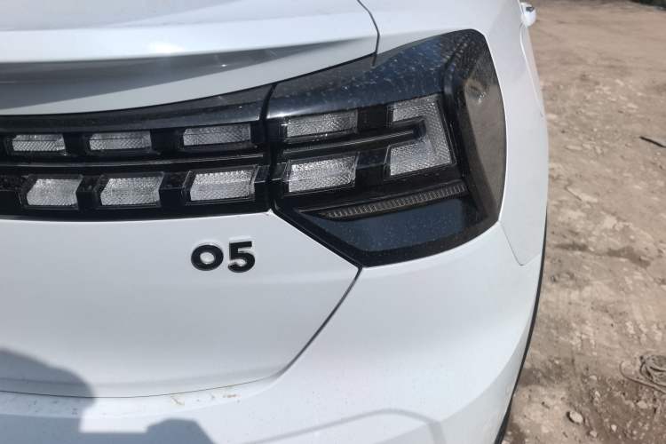 Used Lynk & Co 05 2022 2.0T Two-Wheel Drive Shine Halo
