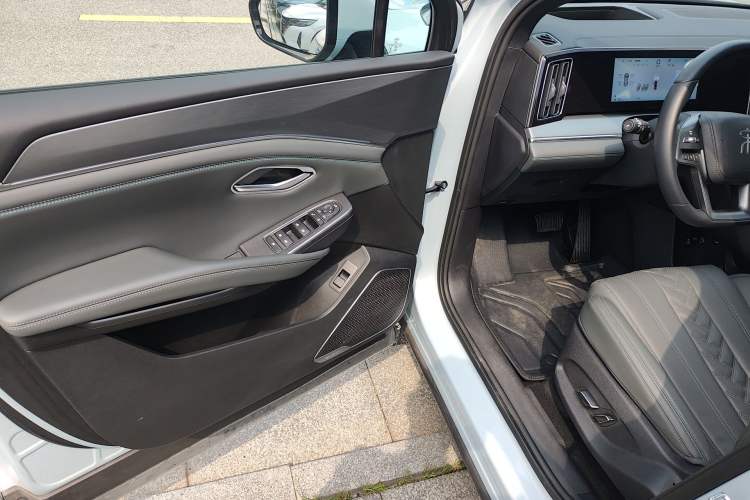 Used BYD Song L DM-i 2024 160 km Excellence Version Driver Seat