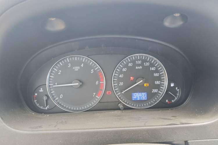 Used BAIC Weiwang M20 2014 1.5L Ultra-Luxury DAM15DL Instrument Cluster