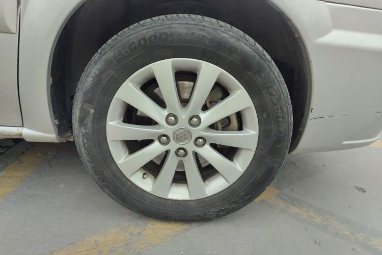 Used Buick GL8 2014 2.4L Classic Edition
