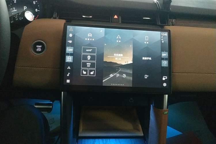 Used Land Rover Discovery Sport 2025 249 PS Performance Tech Edition
