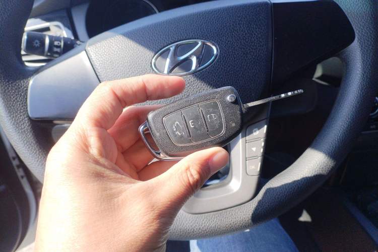 Used Hyundai Mistra 2014 1.8L Manual Comfort GL Model Interior 1