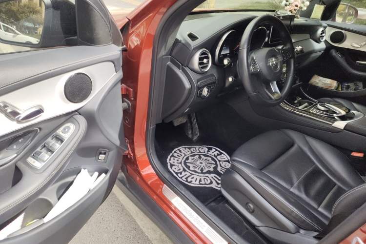 Used Mercedes-Benz GLC Coupe 2019 GLC 200 4MATIC Coupe SUV Driver Seat