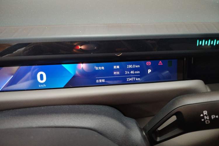 Used Lynk & Co Z10 2025 95 kWh 766 km Range Rear-Wheel Drive Max