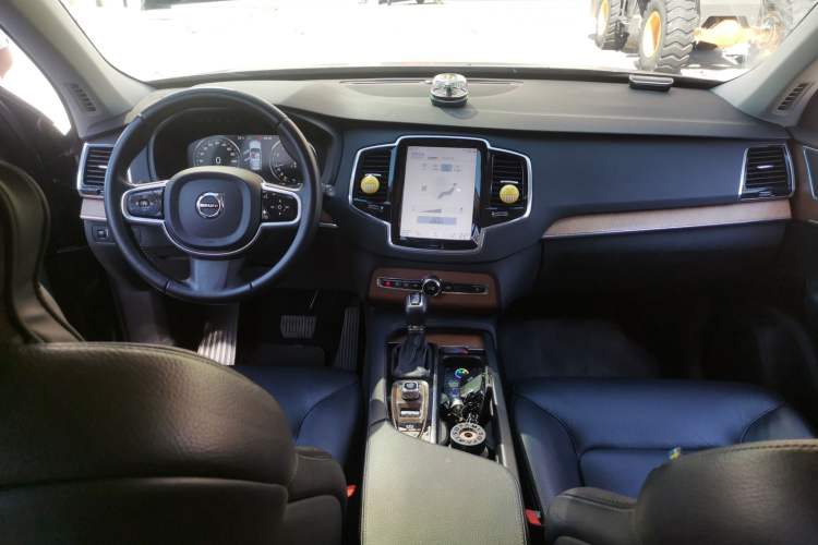 Used Volvo XC90 2019 T6 Zhiyi Edition 7-Seater China VI Standard
