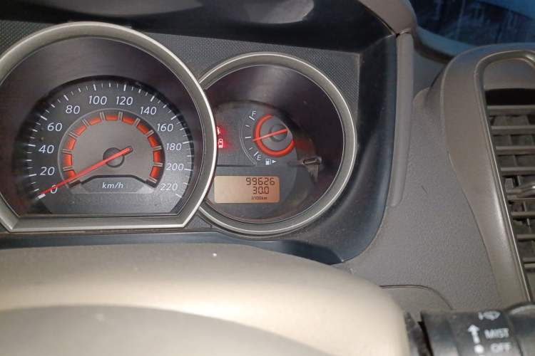 Used Nissan Sylphy 2012 Classic 1.6XE Manual Comfort Edition Odometer Close Up