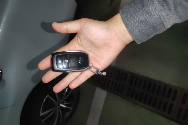 Used Toyota Harrier 2022 2.0L CVT Two-Wheel Drive Luxury Edition