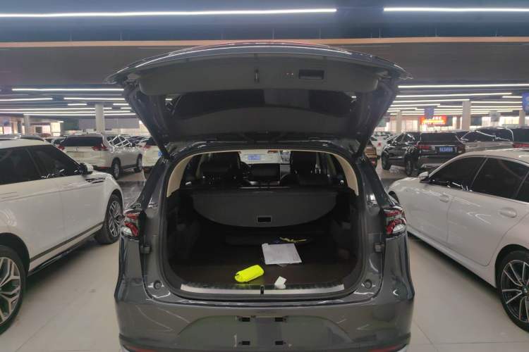 Used BYD Tang New Energy 2019 EV600D Four-Wheel Drive Smart Connect Genesis Edition
