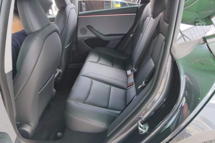 Used Tesla Model 3 2025 Rear-Wheel-Drive Version
