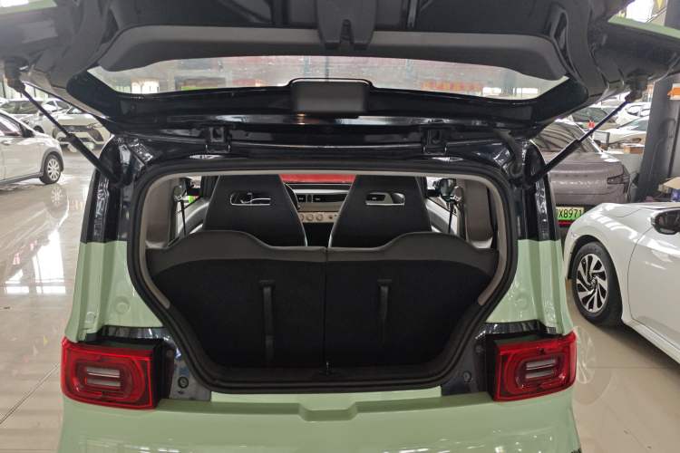 Used Wuling Hongguang MINIEV 2022 Macaron Fashion Edition Lithium-Nickel-Cobalt-Alpha-oxide Trunk