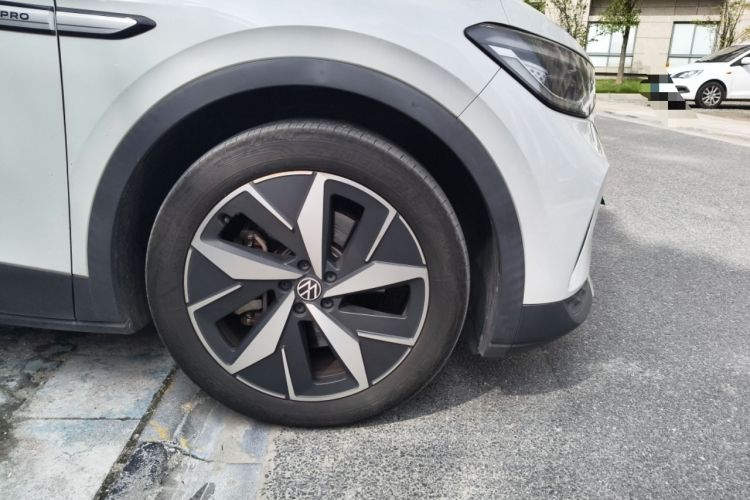 Used Volkswagen ID.4 CROZZ 2021 Long-Range PRO Two-Wheel Drive Version Right Front Wheel Hub