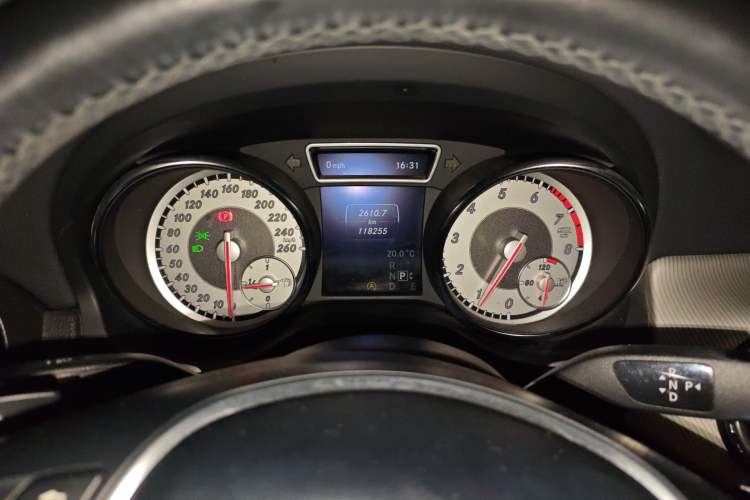 Used Mercedes-Benz GLA 2015 GLA 200 Fashion Model
