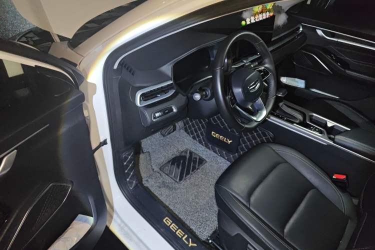 Used Geely Auto Emgrand 2023 4th Generation Champion Edition 1.5L CVT Luxury Model Driver Seat