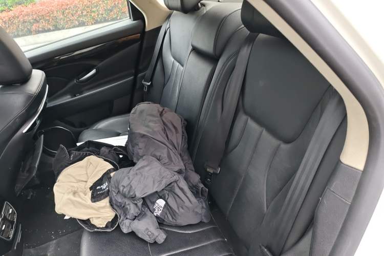 Used Geely Auto Emgrand GT 2015 2.4L Comfort Model
