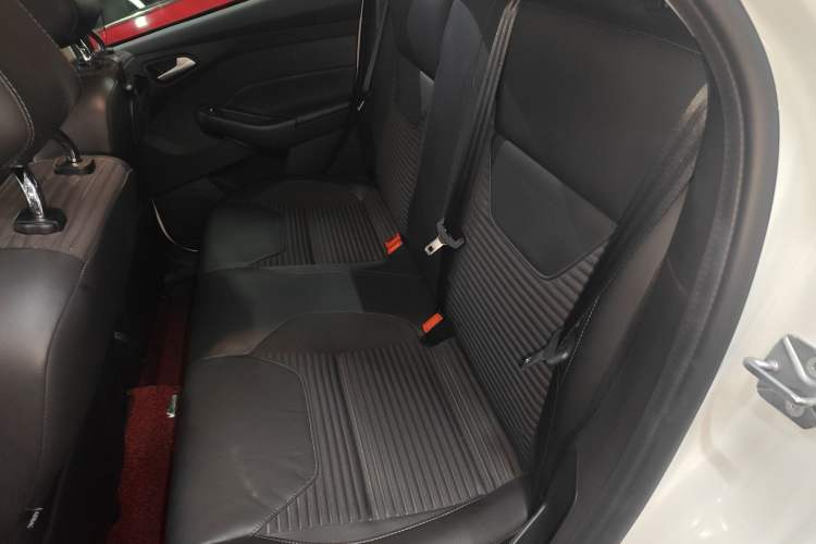 Used Ford Focus 2018 Two-Door Classic EcoBoost 125 Automatic Supercharged Style SmartDrive Edition