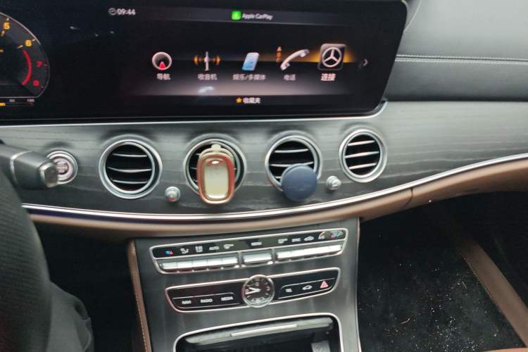 Used Mercedes-Benz E-Class 2020 E 300 L Sport Luxury Edition Audio And AC Panel