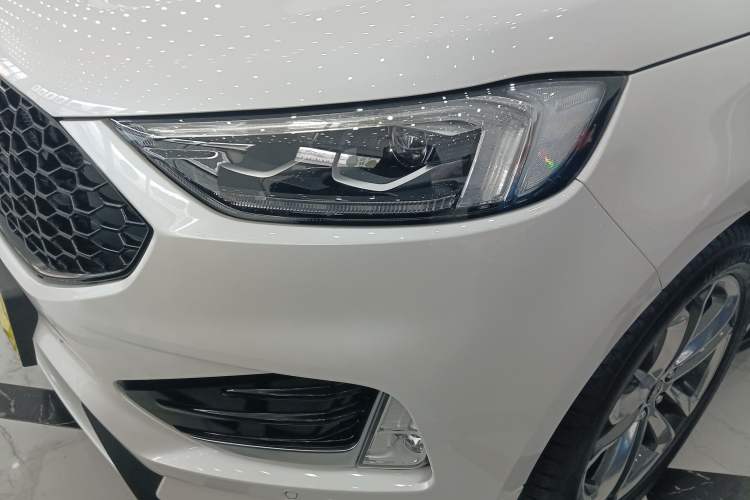 Used Ford Edge 2020 EcoBoost 245 4x4 ST-Line 7-Seater
