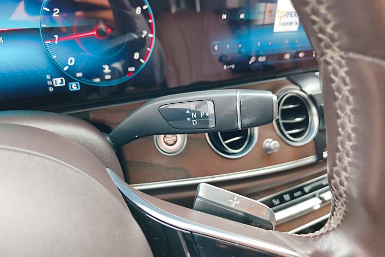 Used Mercedes-Benz E-Class 2022 E 300 L Luxury Model Gear Lever