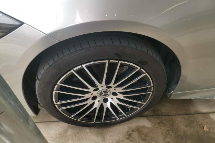 Used Mercedes-Benz C-Class 2022 Restyled C 260 L Sport Edition Left Front Wheel Hub