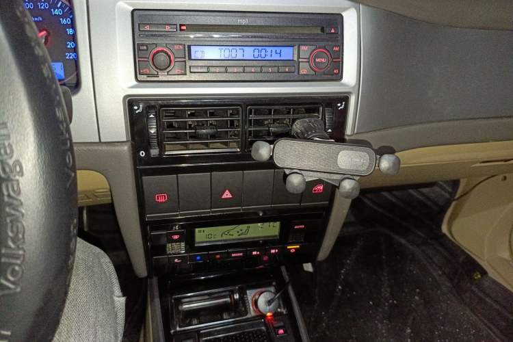 Used Volkswagen Santana Vista 2008 1.8L Manual Comfort Edition Audio And AC Panel