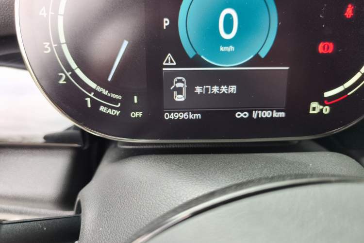 Used MINI 2023 Second Facelift 2.0T COOPER S CABRIO Artist Odometer Close Up