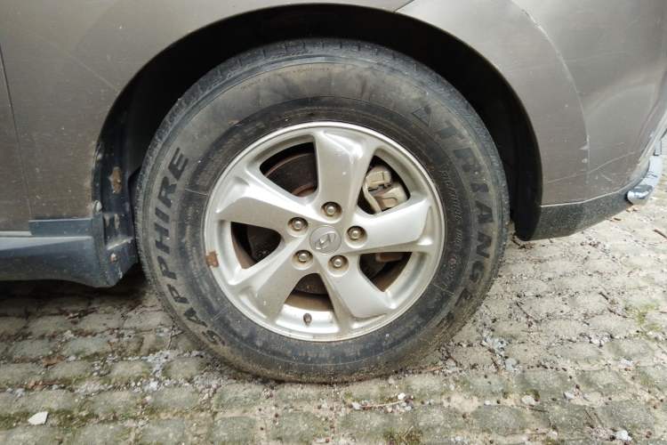 Used Hyundai ix35 2010 2.0L Manual Two-Wheel Drive New Edition GL
