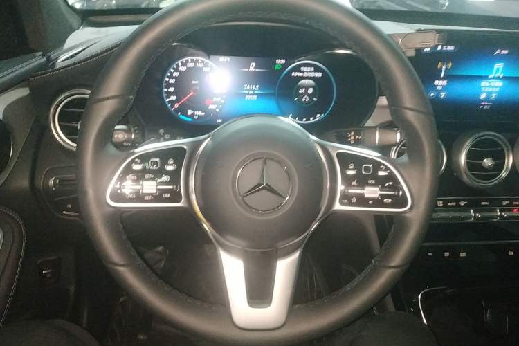 Used Mercedes-Benz GLC 2021 GLC 260 L 4MATIC Dynamic Edition Steering Wheel