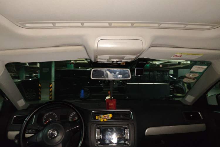 Used Volkswagen Sagitar 2014 Revised Version 1.6L Automatic Leading Edition
