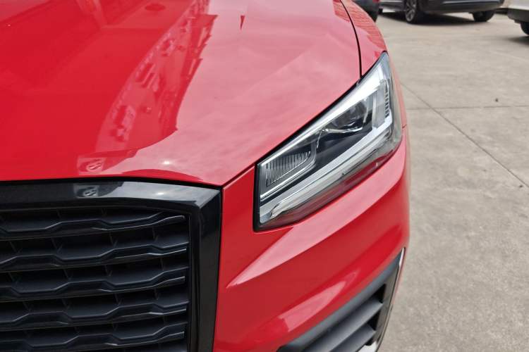 Used Audi Q2L 2018 35 TFSI Fashion Dynamic Version China V Emission Standard Left Front Headlight