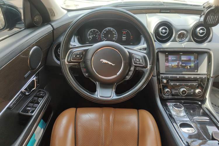 Used Jaguar XJ 2016 XJL 3.0 SC Four-Wheel Drive Flagship Business Edition
