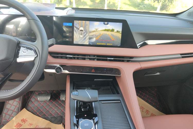 Used CHANGAN CS75 PLUS 2024 3rd Generation Champion Edition 1.5T Intelligent Drive Dynamic Model Audio And AC Panel