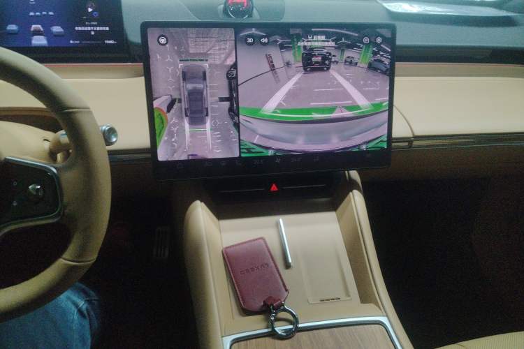 Used Hima Luxeed R7 2024 Pure Electric 667km Pro
