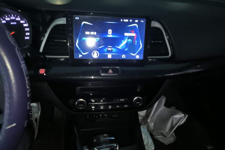 Used Kia K4 2014 1.8L Automatic GLS Audio And AC Panel